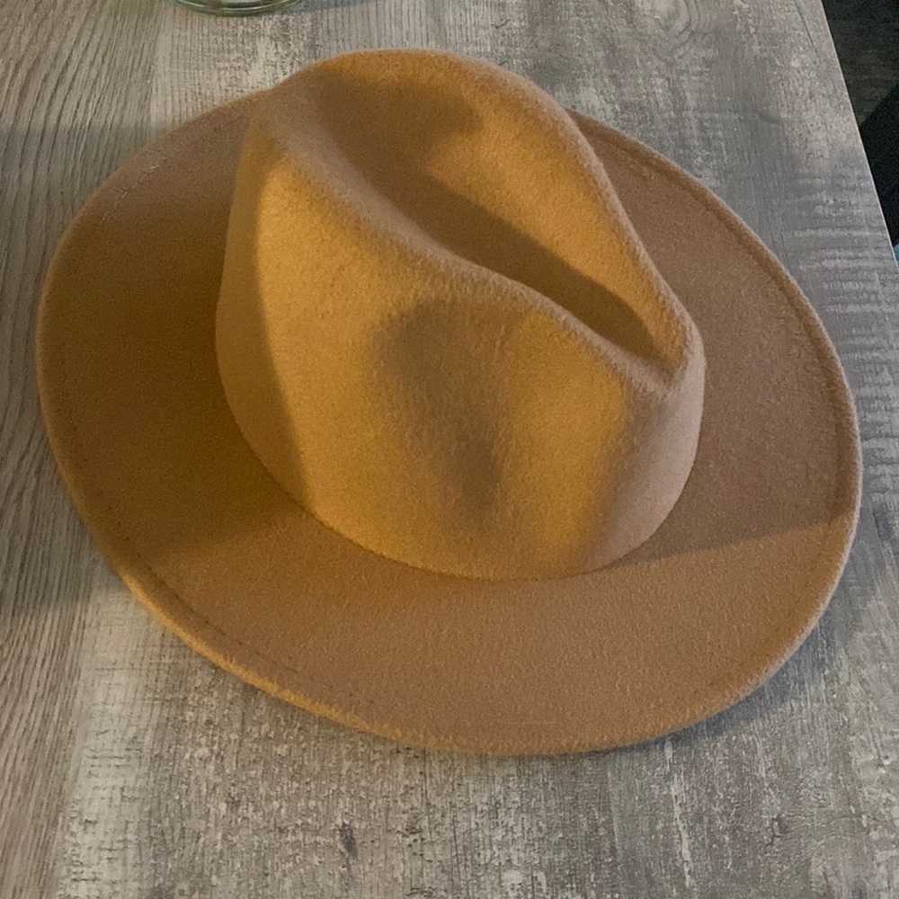 Felt hat